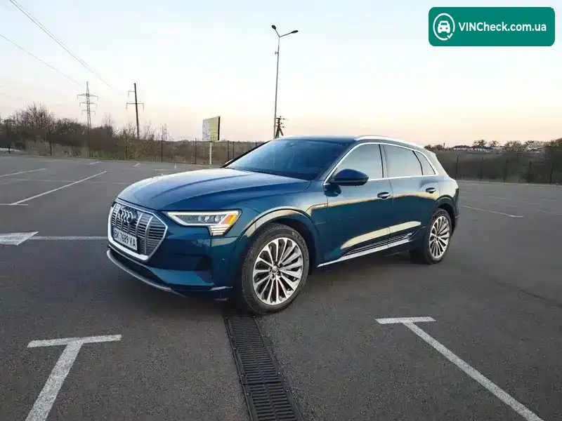 Audi e-tron 2019, фото з оголошення 1 з 21, VIN WA1VAAGE7KB024095