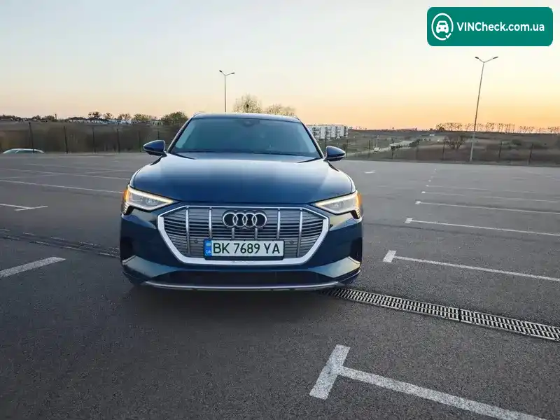 Audi e-tron 2019, фото з оголошення 2 з 21, VIN WA1VAAGE7KB024095