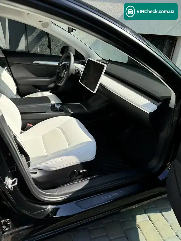 Tesla Model 3 2021, фото з оголошення 2 з 20, VIN 5YJ3E1E1EA0MF0192