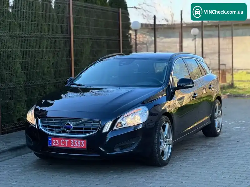 Volvo V60 2011, фото з оголошення 2 з 20, VIN YV1FW84A1C1042152