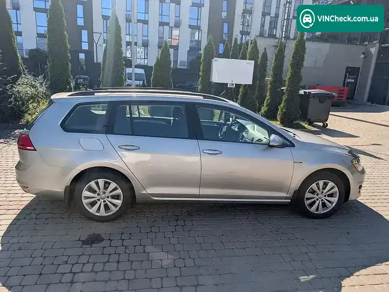 Volkswagen Golf 2016, фото з оголошення 2 з 20, VIN 3VWC17AU2HM519187