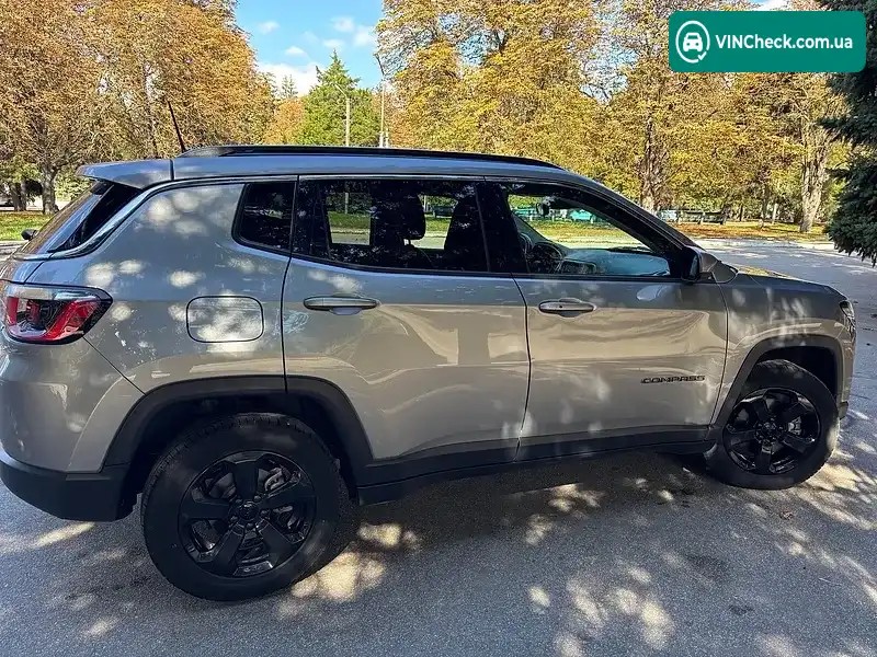 Jeep Compass 2019, фото з оголошення 2 з 15, VIN 3C4NJDBB3LT104448