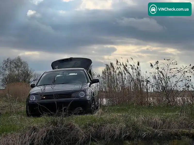 Volkswagen Golf 2002, фото з оголошення 1 з 10, VIN WVWZZZ1JZ2W667944