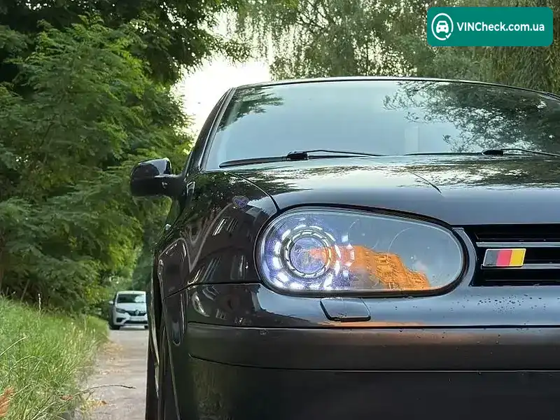 Volkswagen Golf 2002, фото з оголошення 2 з 10, VIN WVWZZZ1JZ2W667944