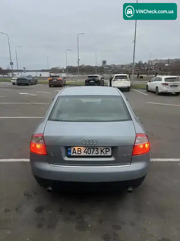 Audi A4 2003, фото з оголошення, VIN WAUZZZ8E83A290906