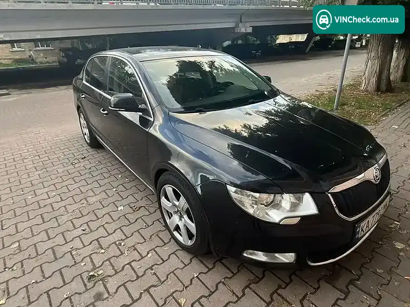 Skoda Superb 2011, фото з оголошення 1 з 5, VIN TMBAJ73T3C9018797