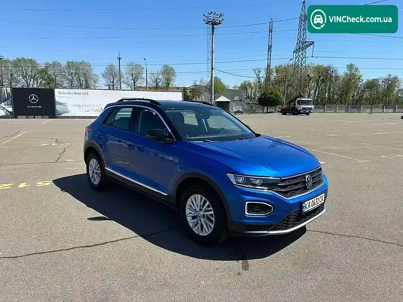 Volkswagen T-Roc 2021, фото з оголошення 2 з 21, VIN WVGZZZA1ZMV146473