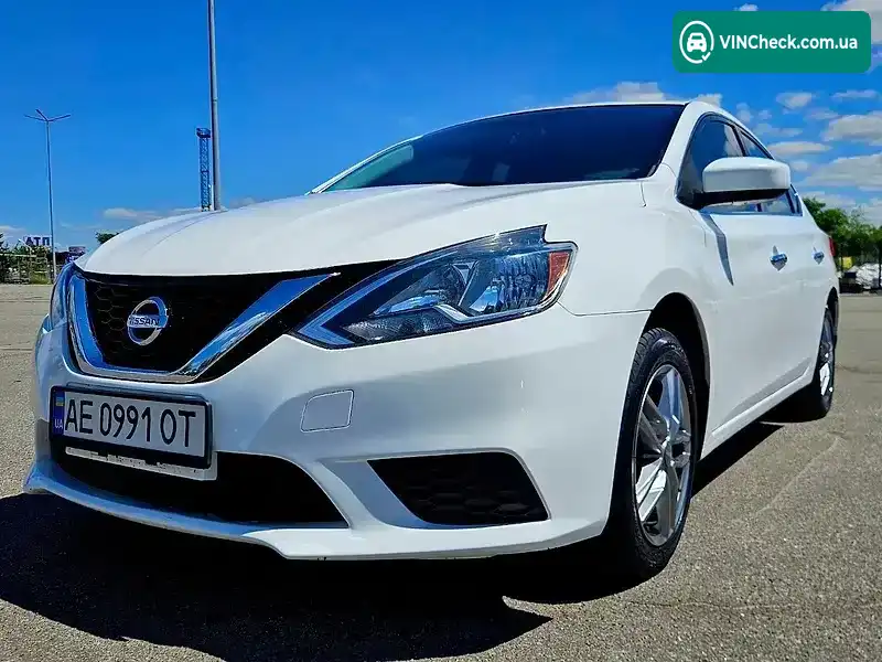 Nissan Sentra 2017, фото з оголошення 2 з 20, VIN 3N1AB7AP1JY246228