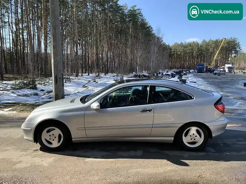 Mercedes-Benz C-Class 2003, фото з оголошення 2 з 14, VIN WDB2037461A594597