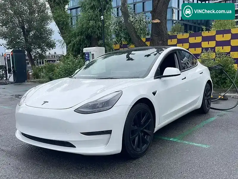 Tesla Model 3 2023, фото з оголошення 2 з 9, VIN 5YJ3E1EA0PF500354