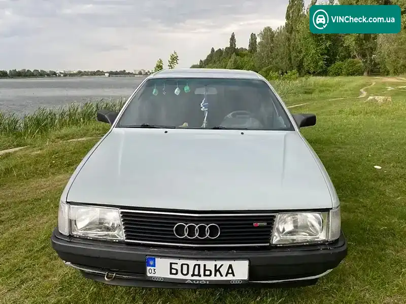 Audi 100 1983, фото з оголошення 2 з 21, VIN WAUZZZ44ZDN094078