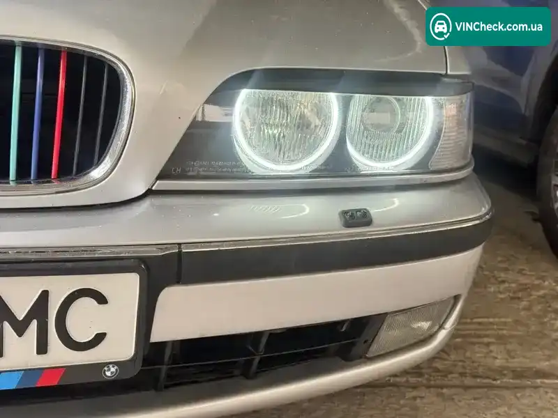 BMW 5 Series 2000, фото з оголошення 2 з 20, VIN WBADR41040GT70160