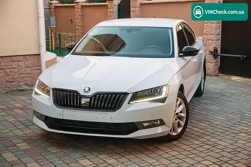 Skoda Superb 2018, фото з оголошення 1 з 20, VIN TMBAL8NPXJB300327