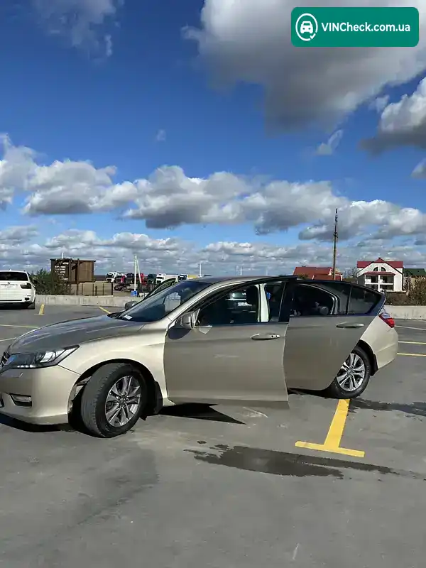 Honda Accord 2013, фото з оголошення 1 з 17, VIN 1HGCR2650DA704345