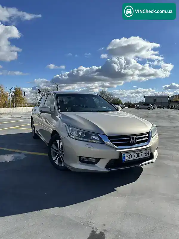 Honda Accord 2013, фото з оголошення 2 з 17, VIN 1HGCR2650DA704345