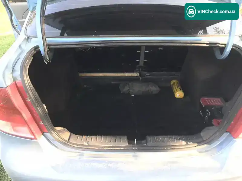 Chevrolet Aveo 2005, фото з оголошення 1 з 12, VIN Y6DSF69YE5B485442