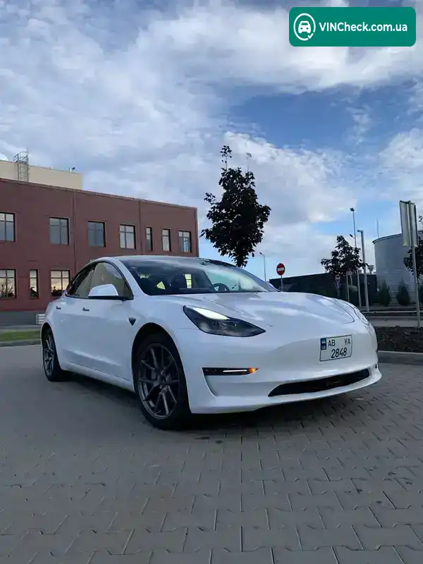 Tesla Model 3 2023, фото з оголошення 2 з 18, VIN 5YJ3E1EA1PF607140