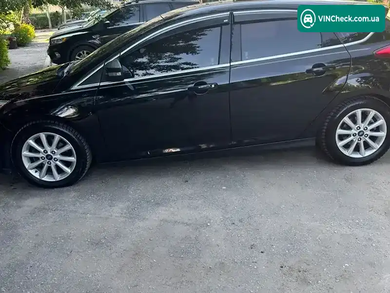 Ford Focus 2015, фото з оголошення 1 з 18, VIN 1FADP3N24GL207479