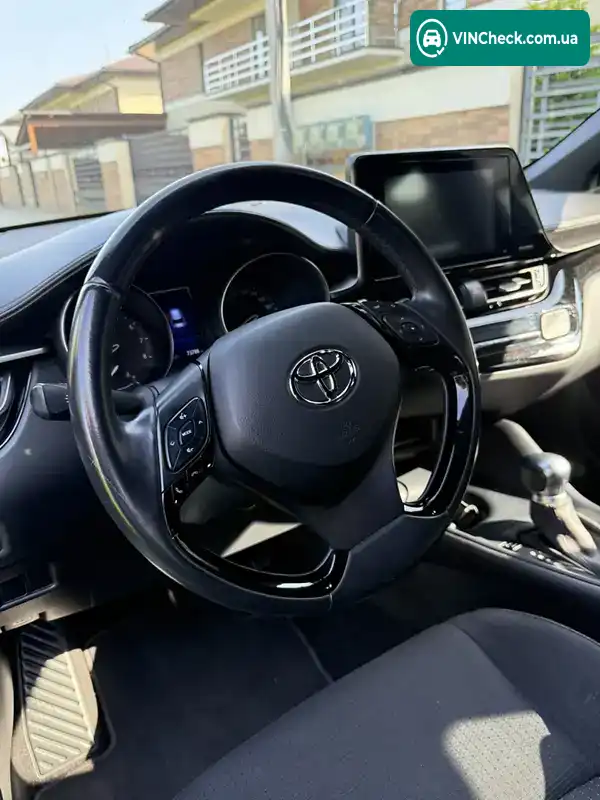 Toyota C-HR 2019, фото з оголошення 2 з 13, VIN NMTKH9BX10R087662