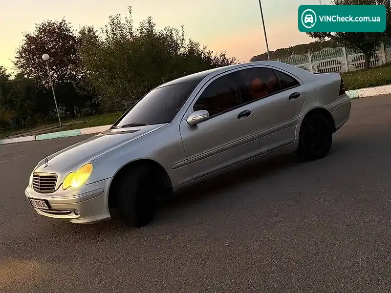Mercedes-Benz C-Class 2002, фото з оголошення 2 з 10, VIN WDB2030451A368323