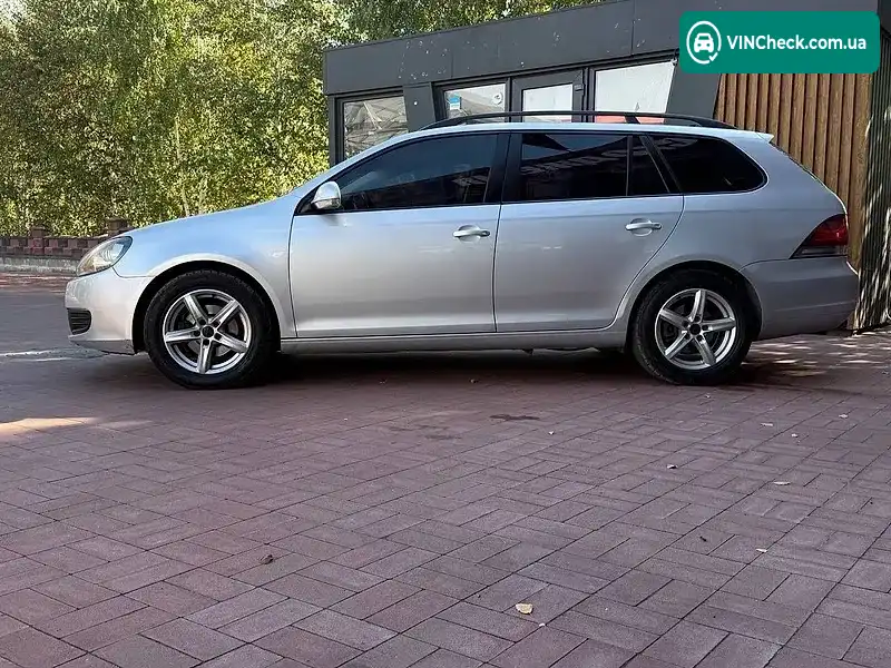Volkswagen Golf 2011, фото з оголошення 2 з 20, VIN WVWZZZ1KZCM647381