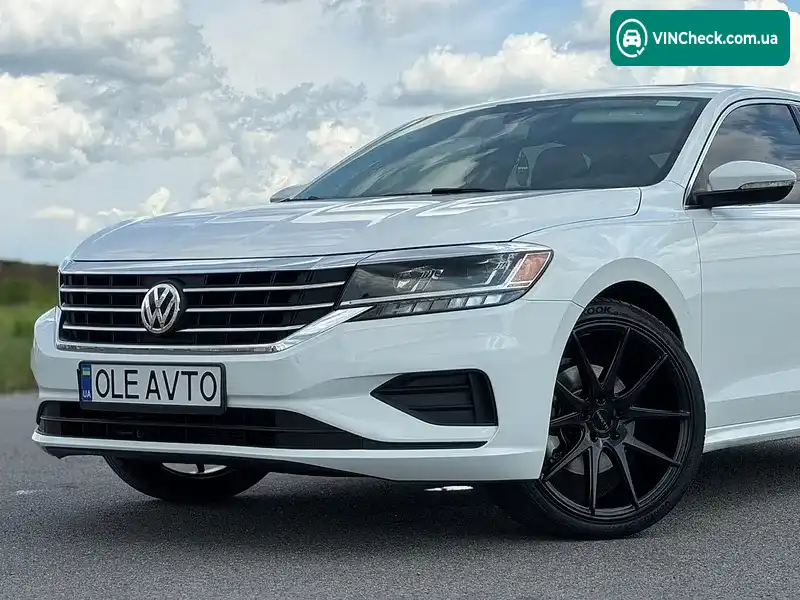 Volkswagen Passat 2021, фото з оголошення 2 з 20, VIN 1VWSA7A36MC017250