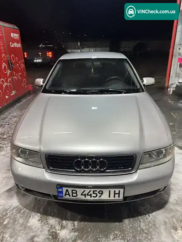 Audi A4 2000, фото з оголошення 1 з 10, VIN WAUZZZ8DZYA208444