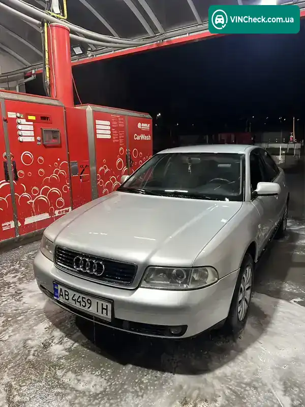 Audi A4 2000, фото з оголошення 2 з 10, VIN WAUZZZ8DZYA208444