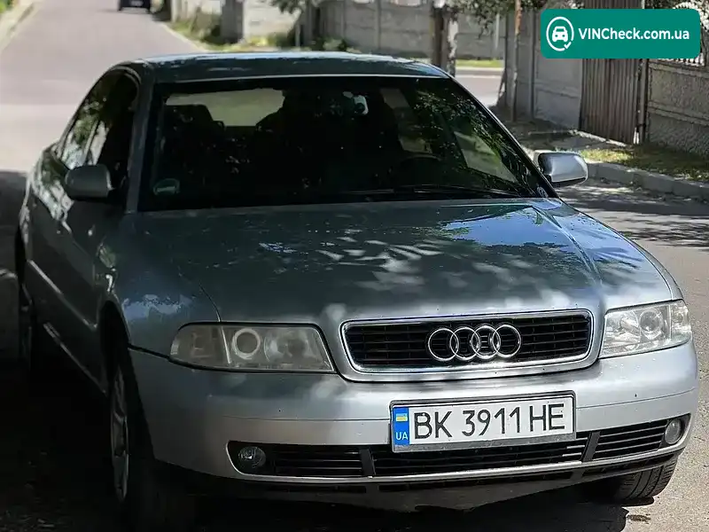 Audi A4 2000, фото з оголошення 1 з 9, VIN WAUZZZ8DZYA204547