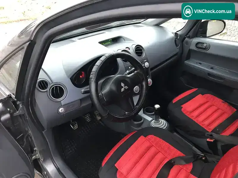 Mitsubishi Colt 2004, фото з оголошення 1 з 7, VIN XMCXNZ39A5F032926