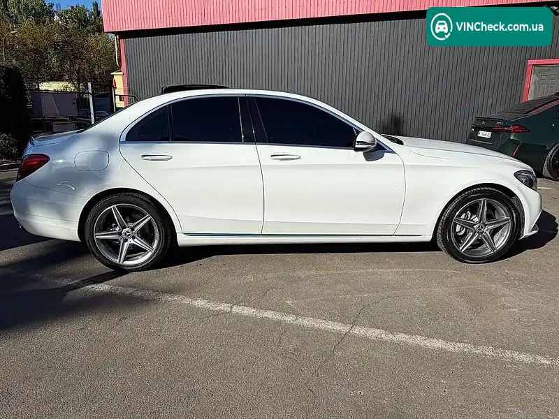 Mercedes-Benz C-Class 2017, фото з оголошення 1 з 18, VIN 55SWF4KB1HU209306