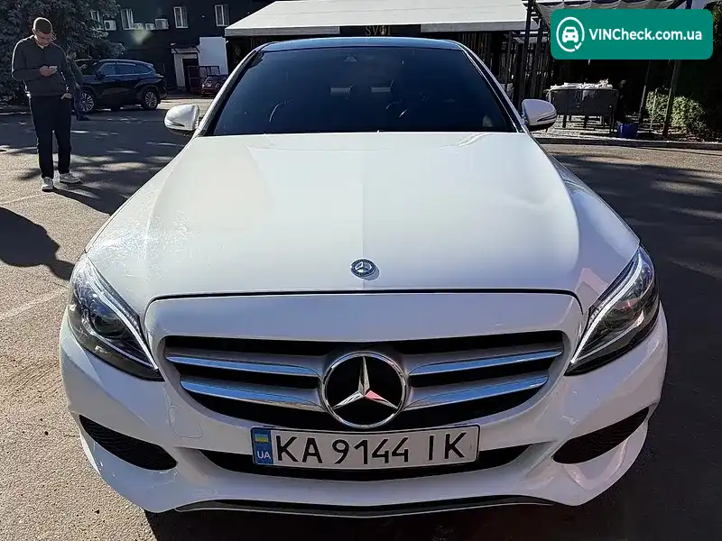 Mercedes-Benz C-Class 2017, фото з оголошення 2 з 18, VIN 55SWF4KB1HU209306
