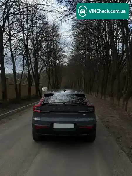 Volvo C40 Recharge 2022, фото з оголошення 2 з 14, VIN YV4ED3GM2P2042573