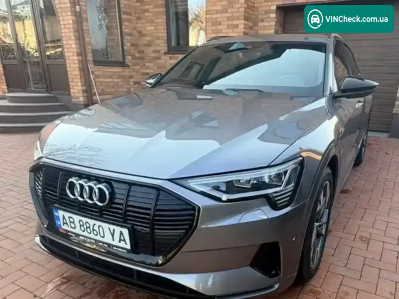 Audi e-tron 2019, фото з оголошення 2 з 20, VIN WAUZZZGE6LB019998