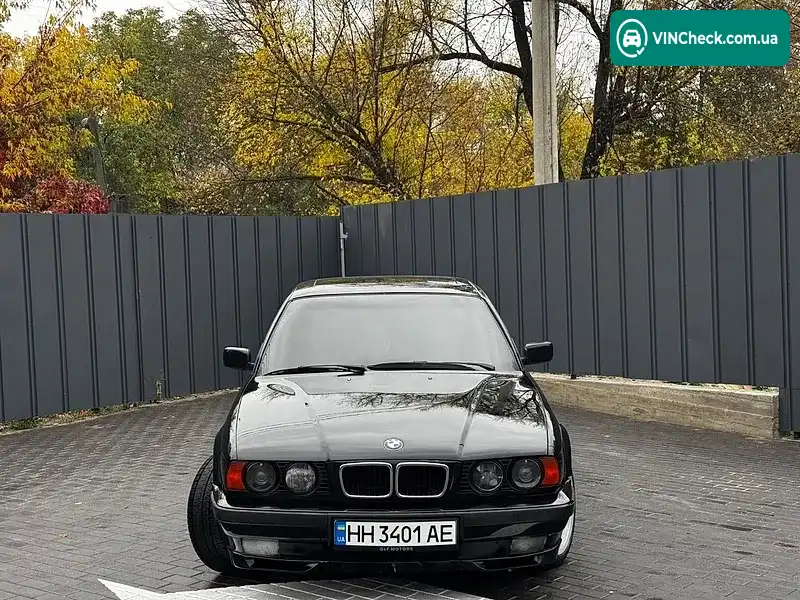 BMW 5 Series 1993, фото з оголошення 1 з 20, VIN WBAHE21000GE59664