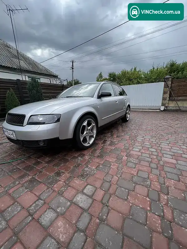 Audi A4 2002, фото з оголошення 1 з 20, VIN WAUZZZ8E13A117583
