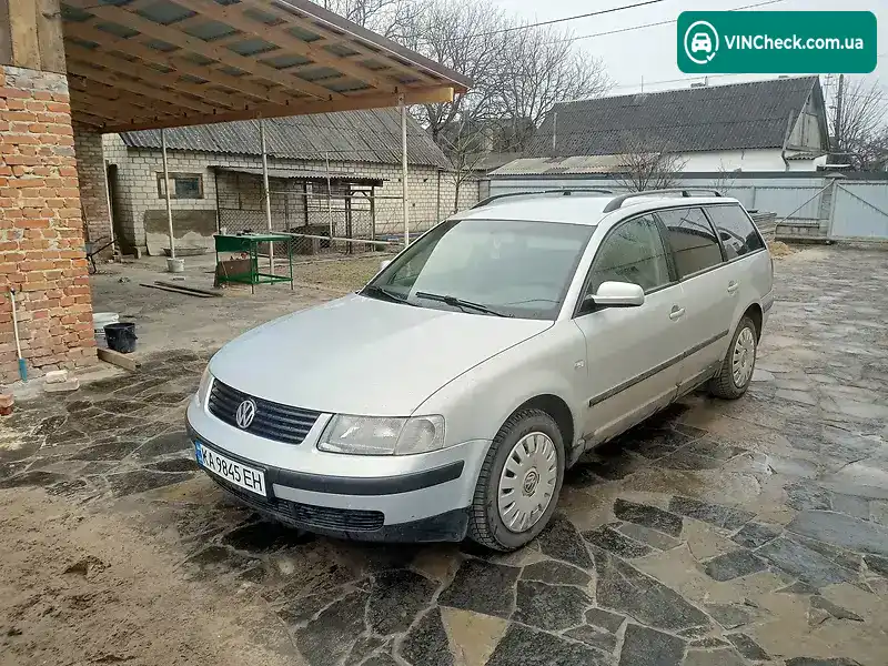 Volkswagen Passat 2000, фото з оголошення 1 з 17, VIN WVWZZZ3BZYE283428
