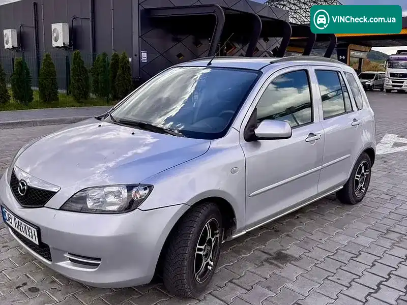Mazda 2 2004, фото з оголошення 2 з 10, VIN JMZNCAWPJN3J44883