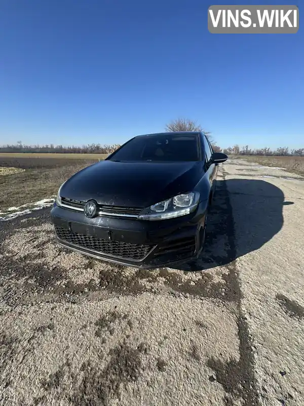 Volkswagen Golf 2017, фото з оголошення 2 з 17, VIN 3VWG17AU8JM250653
