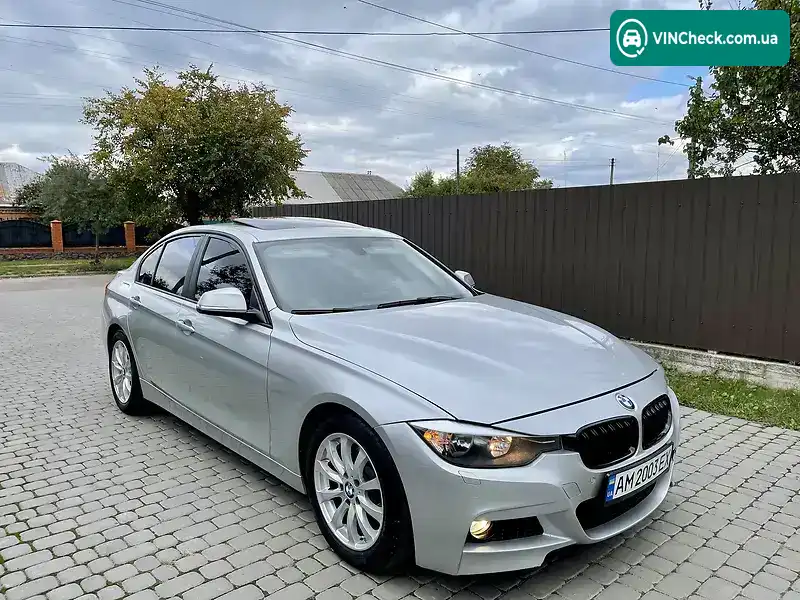 BMW 3 Series 2012, фото з оголошення 2 з 20, VIN WBA3C1C56CF432589
