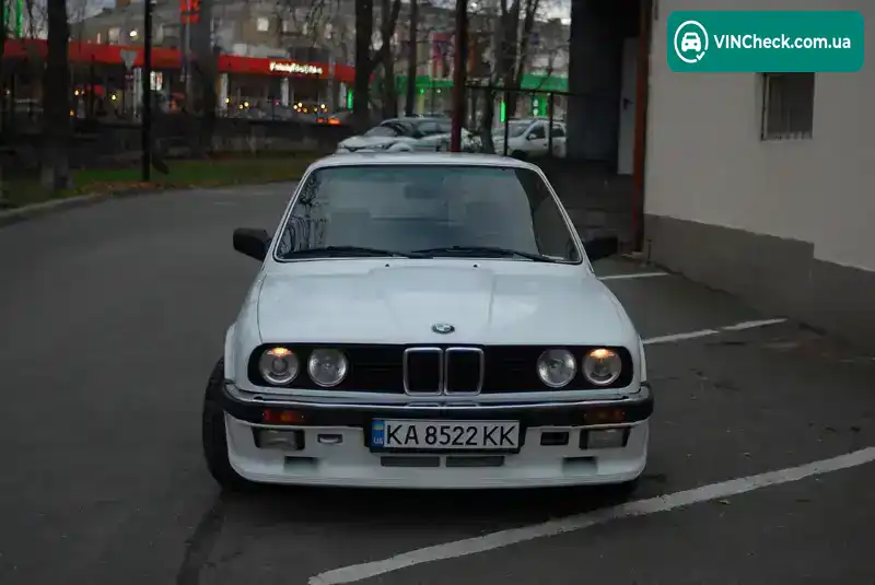 BMW 3 Series 1987, фото з оголошення 1 з 21, VIN WBAAC510701759713