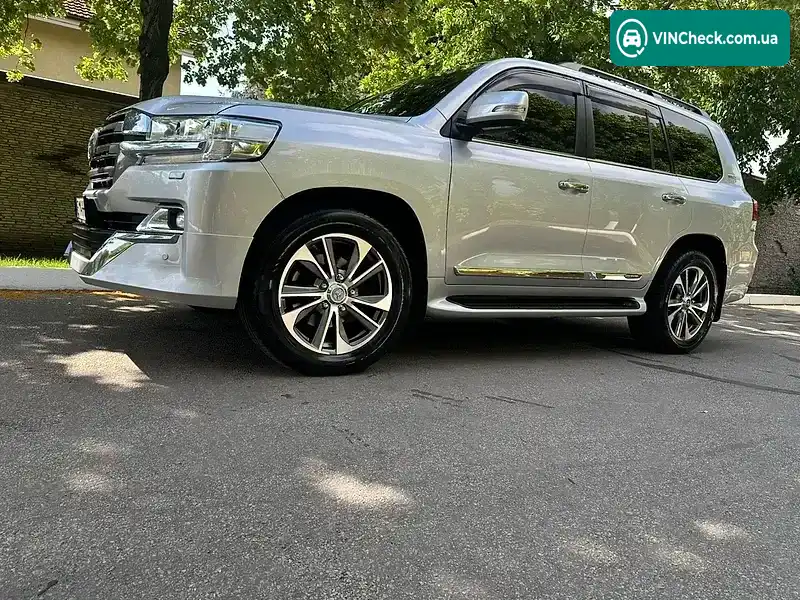 Toyota Land Cruiser 2016, фото з оголошення 2 з 20, VIN JTMCV02J104193658
