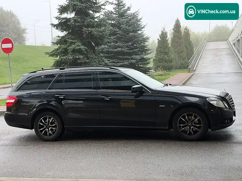 Mercedes-Benz E-Class 2010, фото з оголошення 2 з 20, VIN WDD2122021A334825