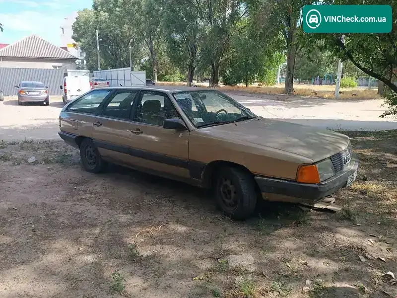 Audi 100 1983, фото з оголошення 2 з 4, VIN WAUZZZ44ZEA007512