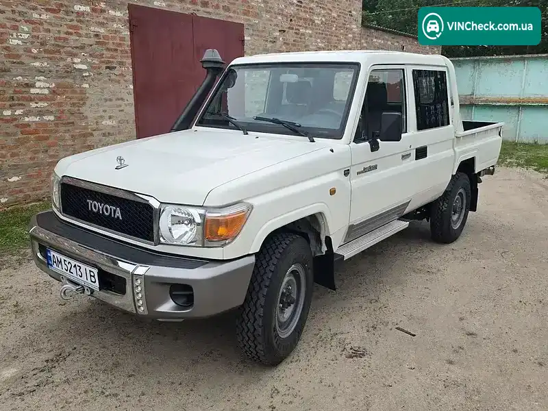 Toyota Land Cruiser 2014, фото з оголошення 2 з 20, VIN JTFLB71JXF4303206