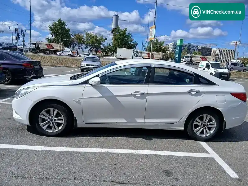 Hyundai Sonata 2010, фото з оголошення 2 з 7, VIN KMHEC41MBAA114473