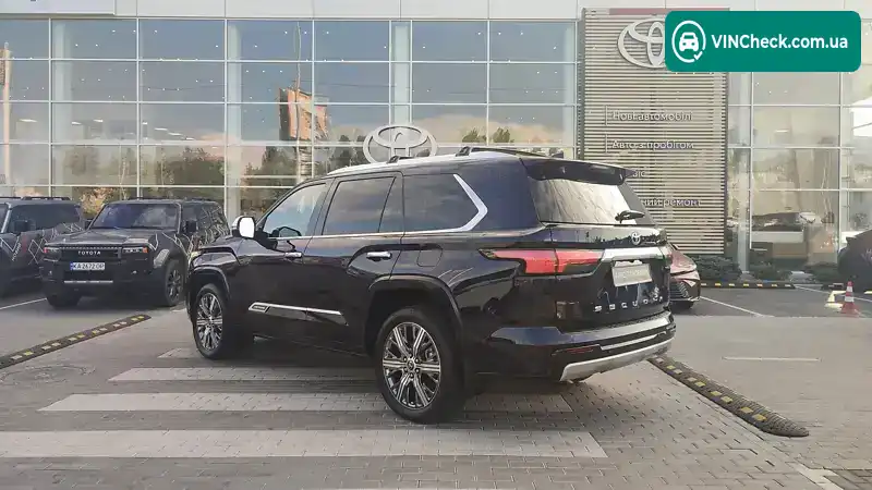Toyota Sequoia 2023, фото з оголошення 2 з 11, VIN 7SVAAABA5PX013590