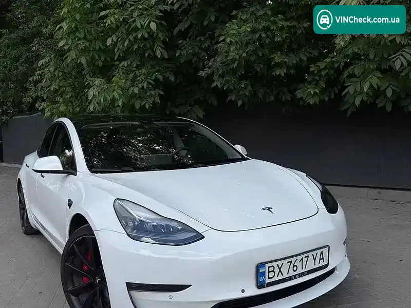 Tesla Model 3 2020, фото з оголошення 2 з 20, VIN 5YJ3E1ECXLF736229
