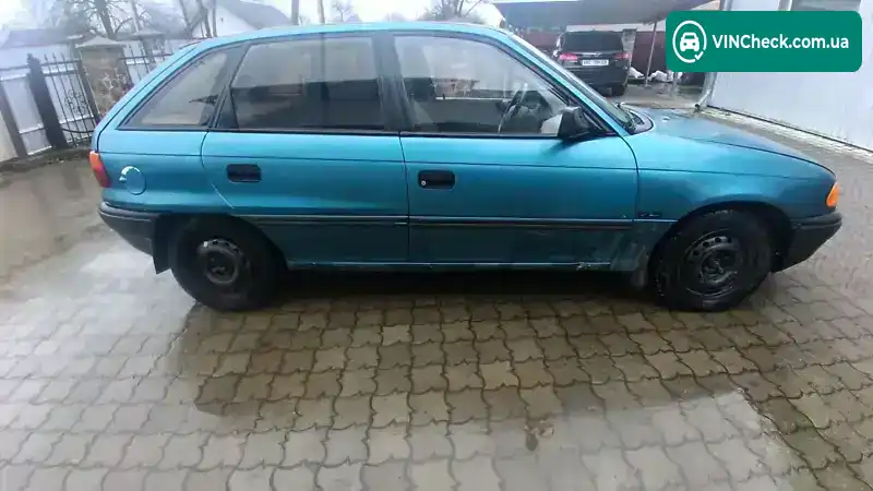 Opel Astra 1992, фото з оголошення 2 з 8, VIN W0L000033H2723196