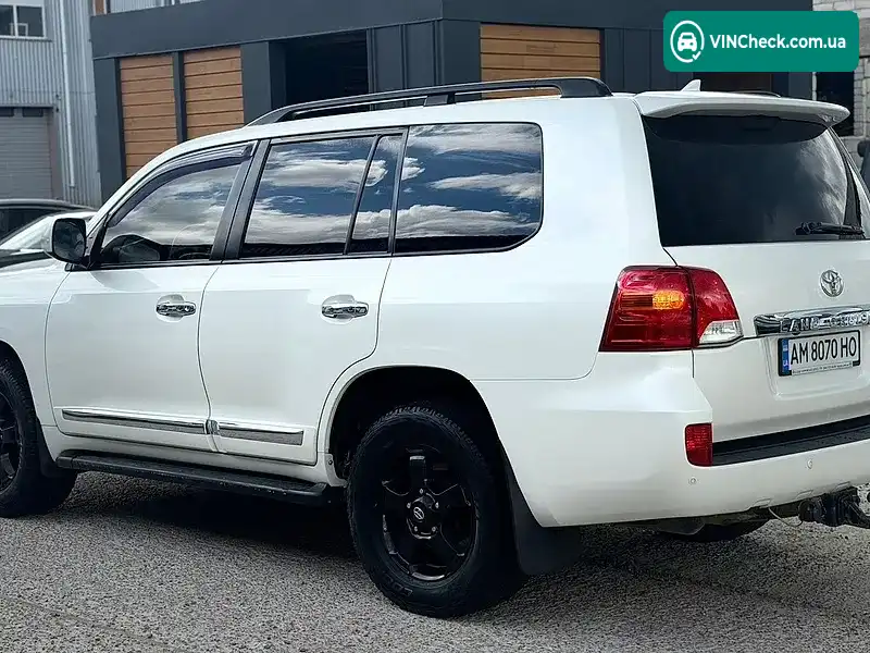 Toyota Land Cruiser 2014, фото з оголошення 2 з 20, VIN JTMCV05J204145646